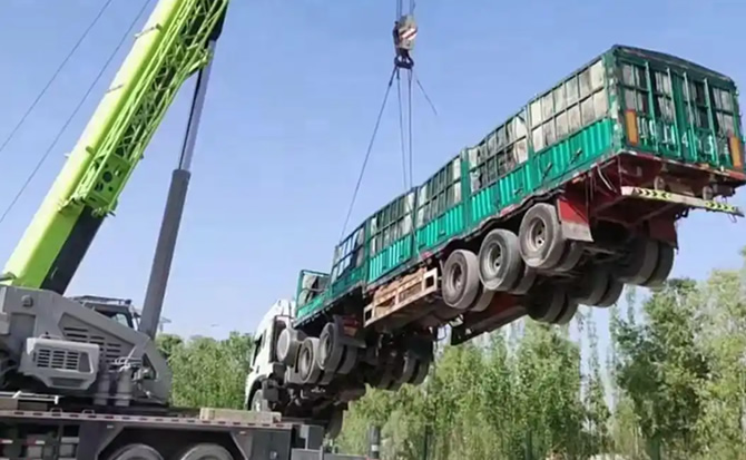 鄂温克族自治旗道路脱困救援案例